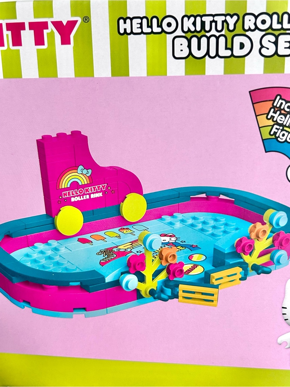 💝(HK401) Hello Kitty Adorable Roller Rink Build Set Bundle! - Picture 3 of 8